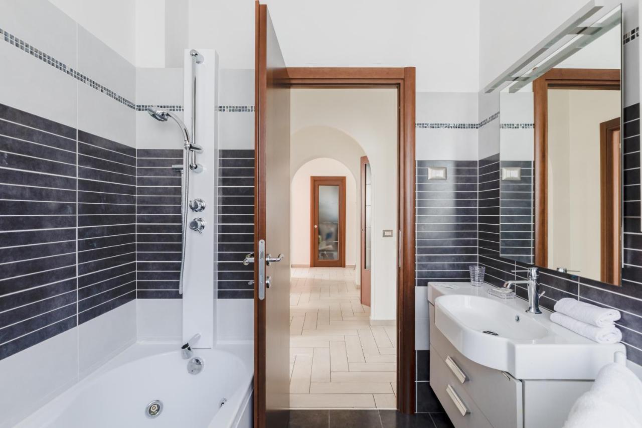 Casa Flo Apartment Рим Екстериор снимка